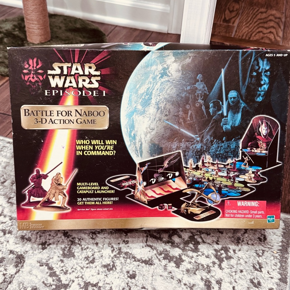 Hasbro Star Wars Episode 1:Battle for Naboo 3-D Action Board Game